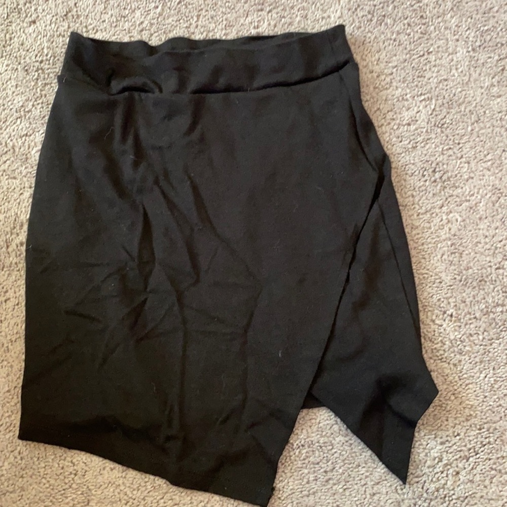 I’ve only worn twice, it’s a really cute skirt